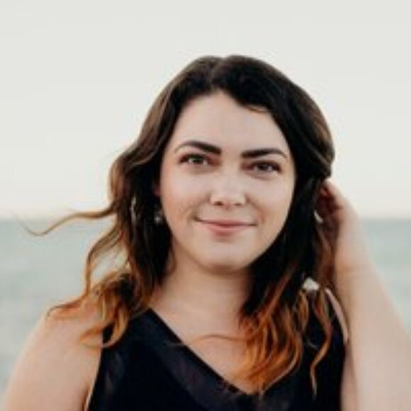 Meet your Posher, Ivy - Picture 1 of 1